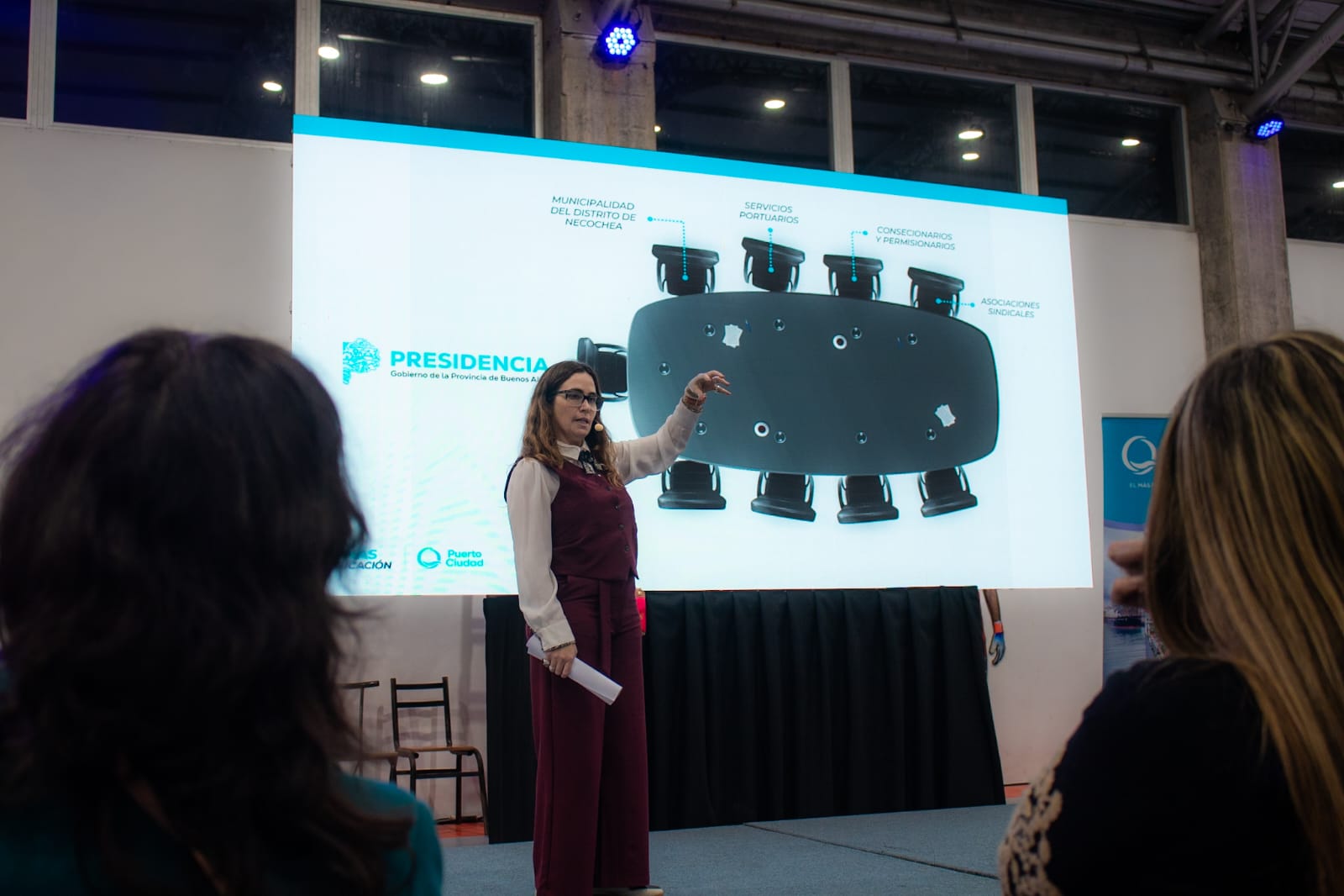 Gran convocatoria e interacción en la segunda cátedra abierta brindada por Puerto Quequén